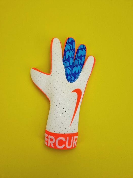 Rękawice Bramkarskie NIKE MERCURIAL Touch roz. 9