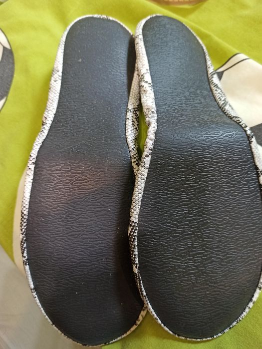 Buty damskie baleriny z gumową podeszwą