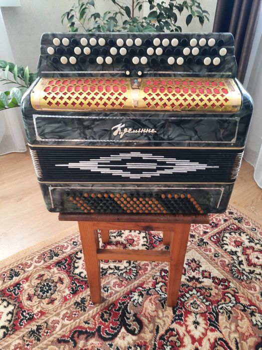 Баян трьохголосий з регІстром КремІнне