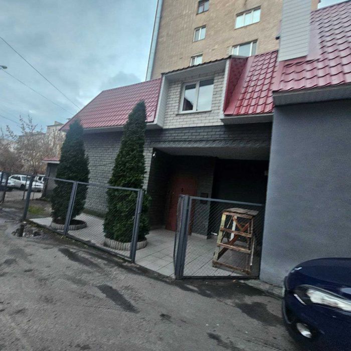 Продаж нежитлового приміщення,центр, бізнес,276 м.кв.Ціна знижена .