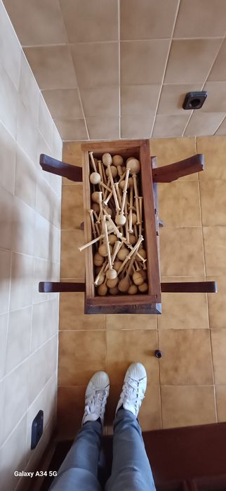 Renda Bilros almofada e suporte madeira