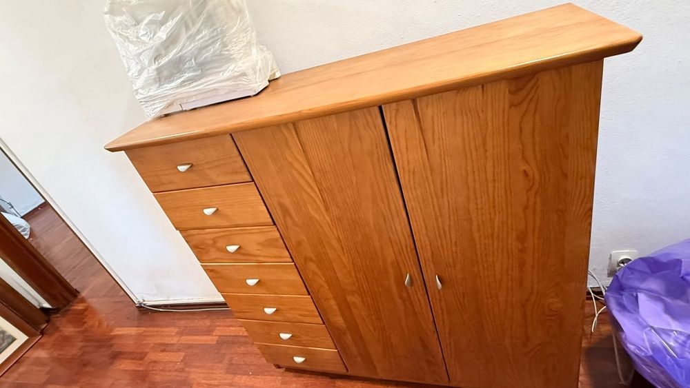 Cómoda ou armário de sala