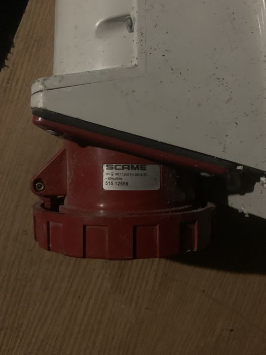 Розетка силова 125а