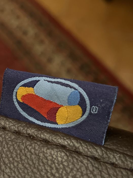 Sofá 2 Lugares em Couro Natural – Bom Estado