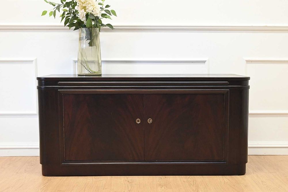 ciemna mahoniowa szafka art deco pod tv s080310