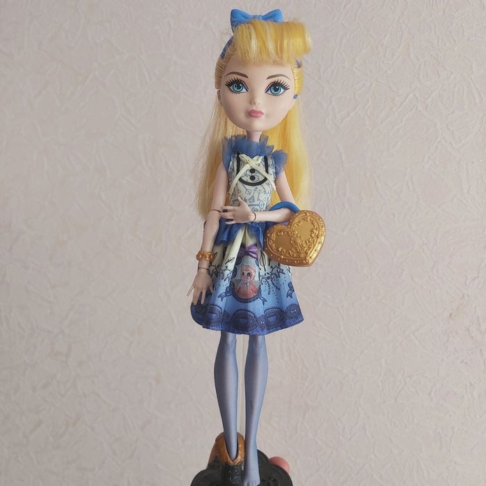 Ляльки Ever After High