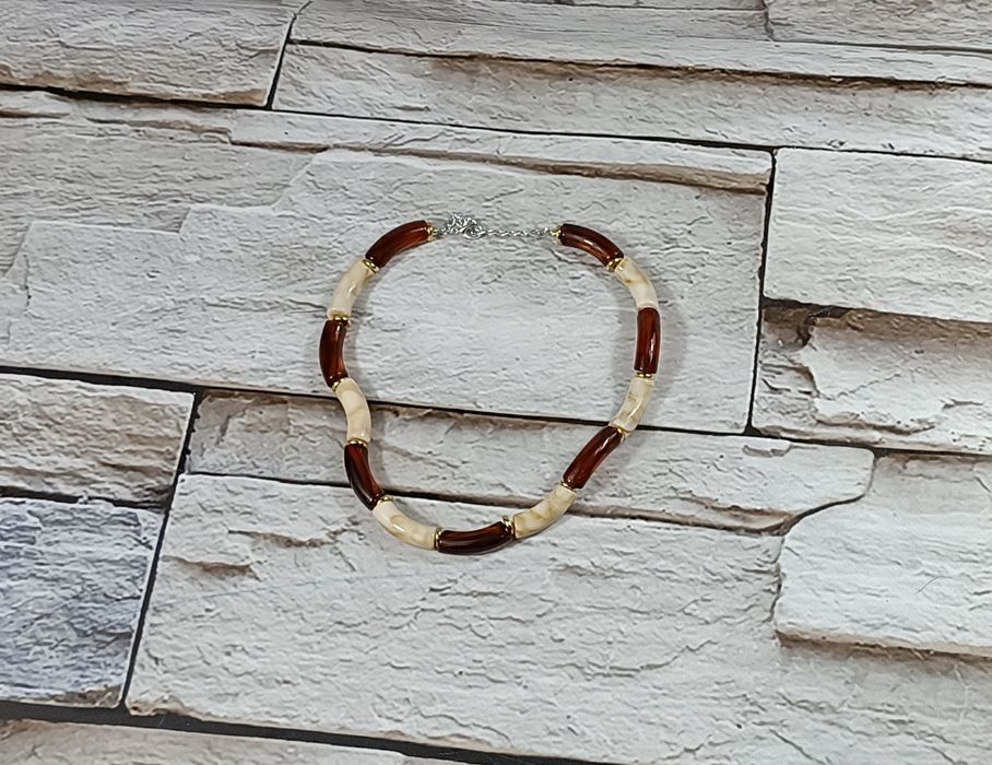 Naszyjnik dla kobiet plastikowy 54 cm