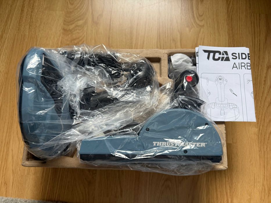 Joystick + Quadrante Thrustmaster TCA Officer Pack Airbus Edition PC