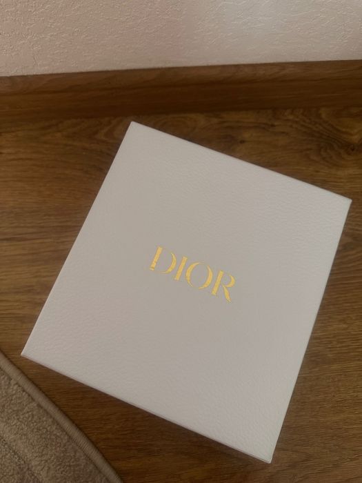 Коробка Dior оригінал