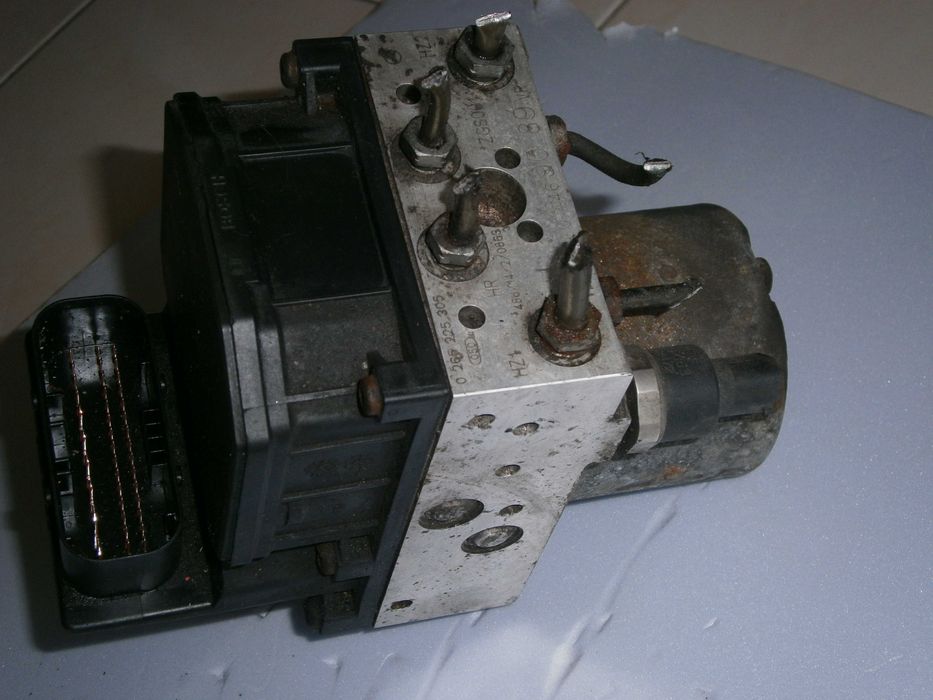 Modulo ABS MercedesVito 111,115CDI (W639). Ref: A000.446.9089