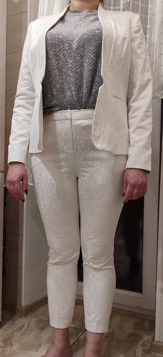 Костюм брючный женский