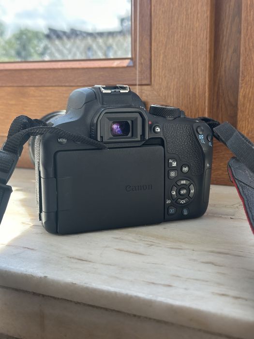Canon EOS 800D + obiektyw