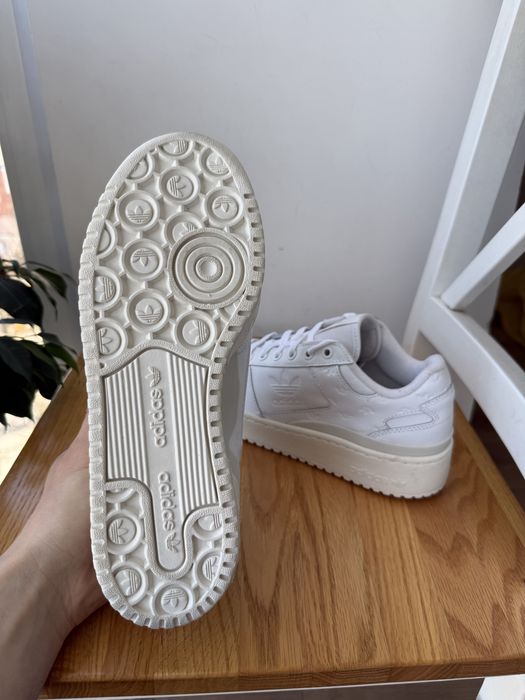 ОРИГІНАЛ 100% Adidas Forum Bold Originals | HQ1982 шкіряні кросівки 39 р