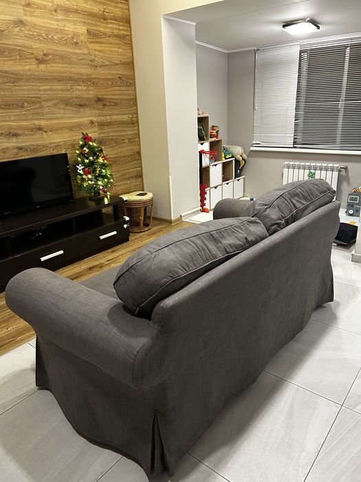 Продам диван сірий