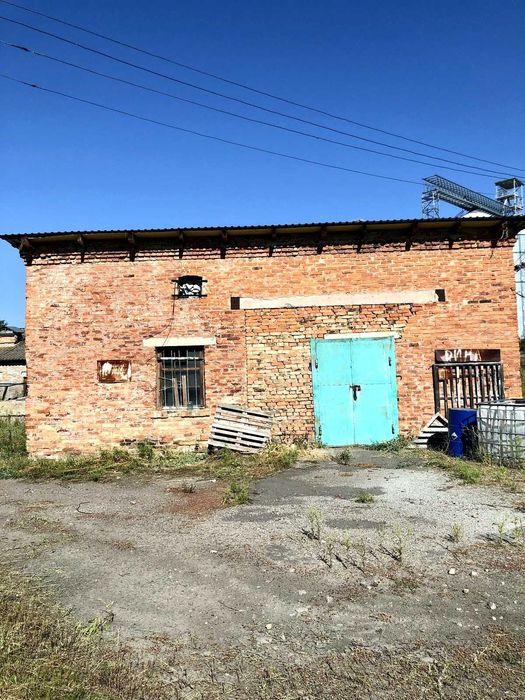 Продаж виробничо-складської бази 982 м², 1,025 га — Попільня