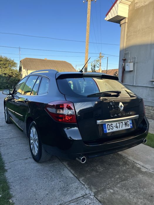 Рено Лагуна 3! 2.0 дизель 2015 рік!