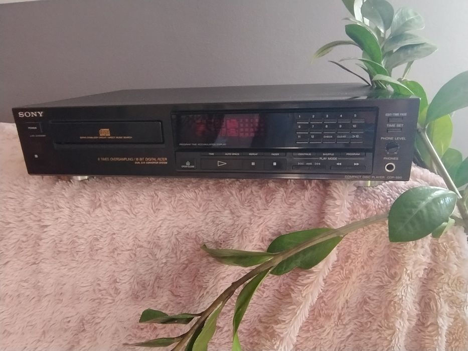 Odtwarzacz CD Sony cdp 590 z pilotem