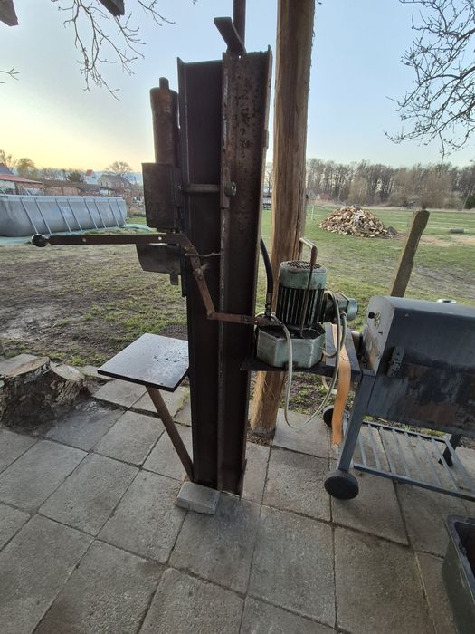 Łuparka hydrauliczna solidna z pompą na siłe