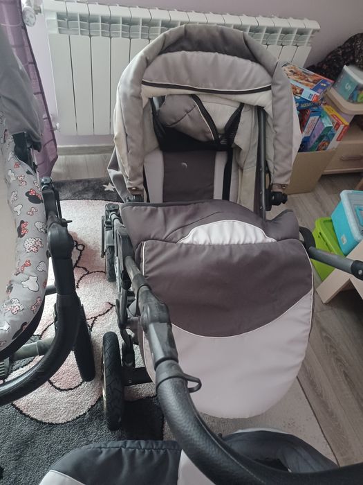 Dwa wózki dziecięce