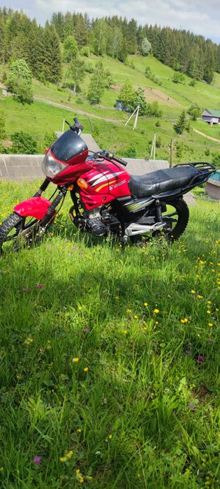 Срочно продаю мотоцикл spark 200!!