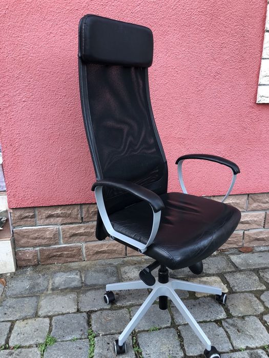 Fotel biurowy Markus  skóra.Możliwy dowóz.