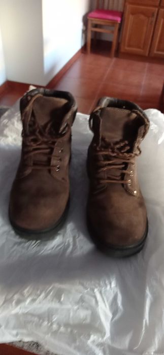 Calçado vário como novo com pouco uso