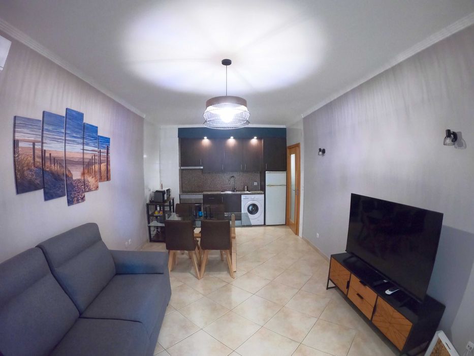 T1 Praia da Rocha, Piscina