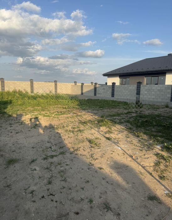 Продам сучасну,стильну американку з внутрішніми роботами.АН"SOFIA".