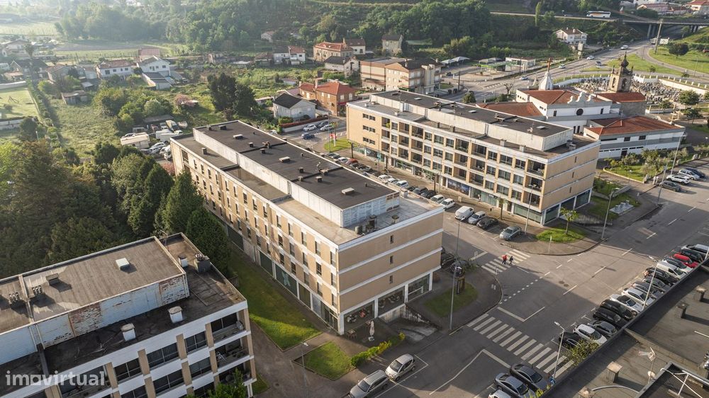 Apartamento T3 renovado em Celeirós