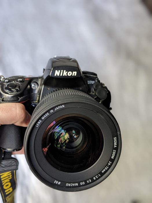Nikon d700 + Sigma 24-70mm f2.8 nikkor AF