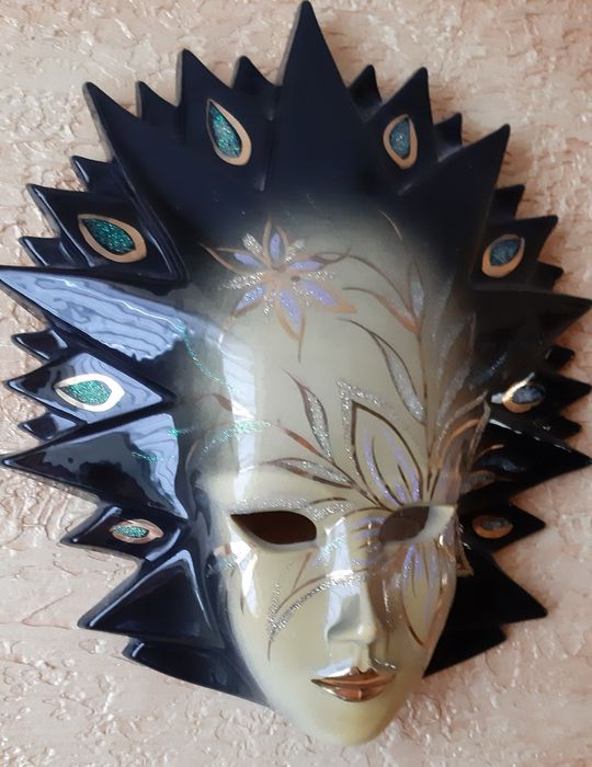 Włoska ceramiczna maska