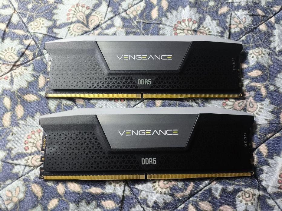corsair vengeance ddr5 32gb - Купити електроніку - Ціни на OLX.ua