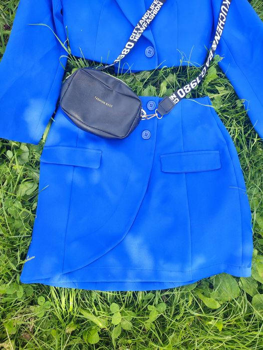 Жіночий костюм класика, піджак укорочений 44-48 розмір