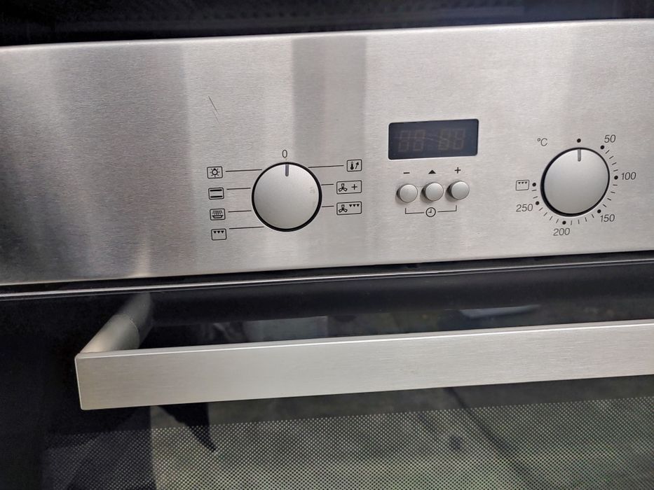 Piekarnik elektryczny Miele