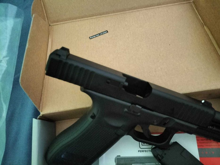 Replica Airsoft Glock 17 Gen5 da Umarex