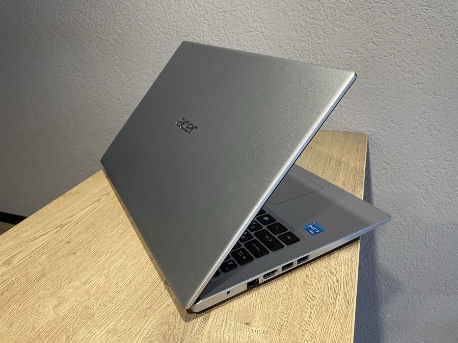 ACER ASPIRE 3 / I3 1115G4 / UHD Xe G4 / 8 RAM / 256 SSD / 15,6"