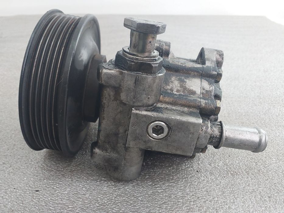 Bomba de direção VOLKSWAGEN Polo (6N)