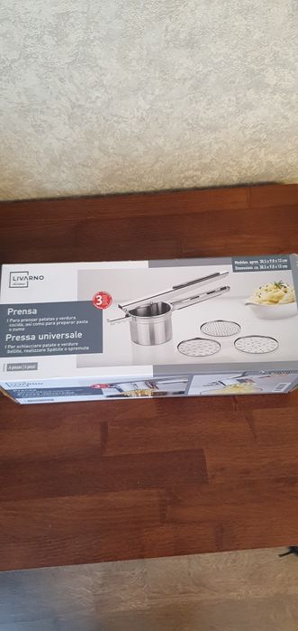 Прес для картоплі, овочів, приготування шпецле та соків (Німеччина)