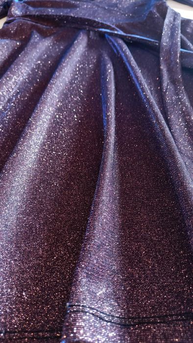 Sukienka na uroczyste lub wieczorne wyjścia