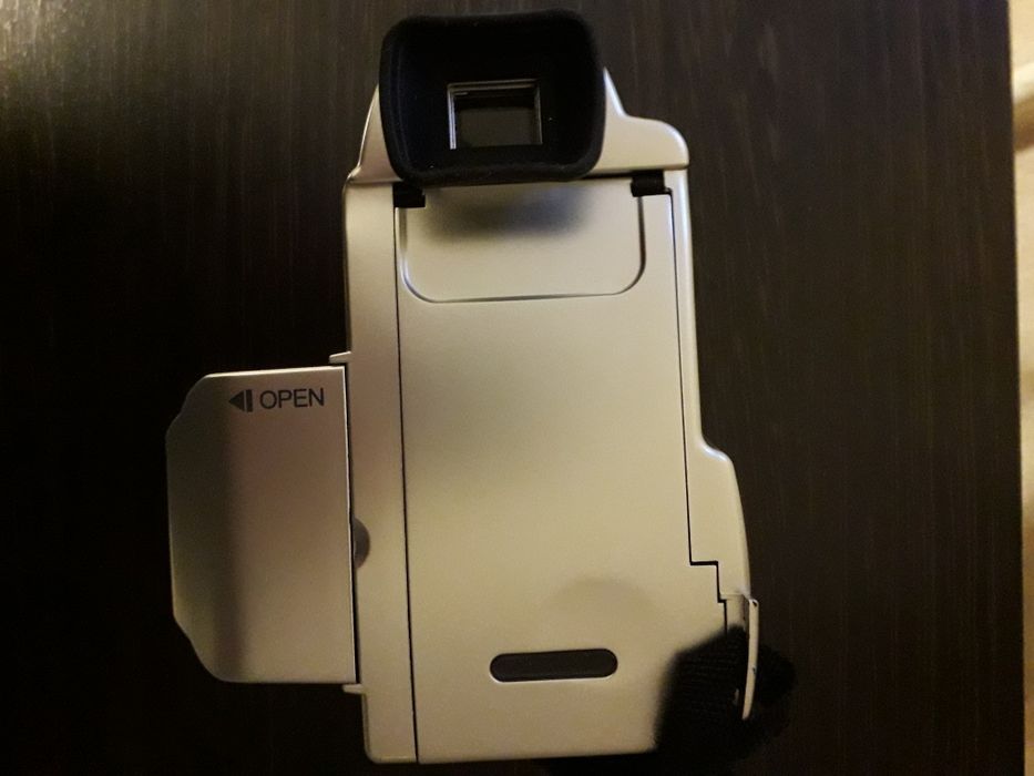 Камера Sony  35 -мм плівкова.