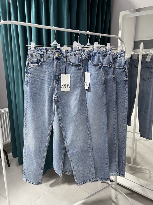 MOM джинси zara