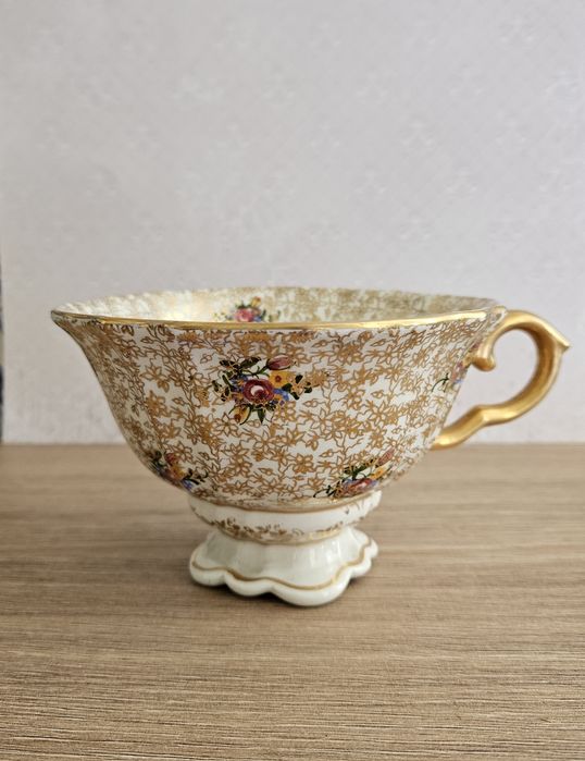 Chávena pintada a mão de OAL