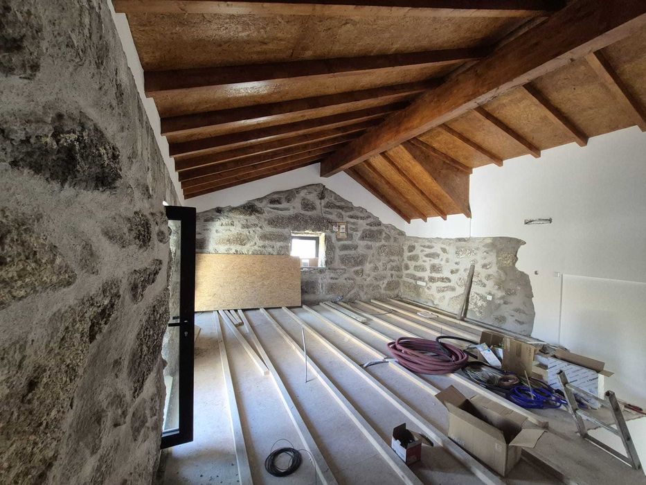 Casa T2 em pedra renovada – Vieira do Minho (próxima de Gerês)