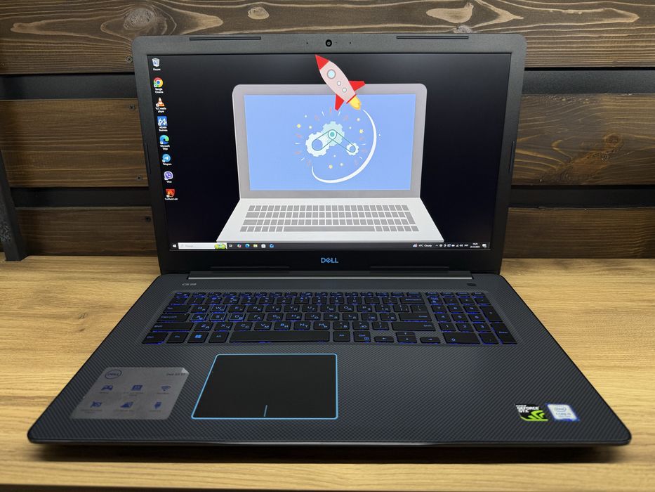 Dell G3 3779 17,3" FHD GTX 1050 i5-8300H/32GB/256GB +1TB/32%