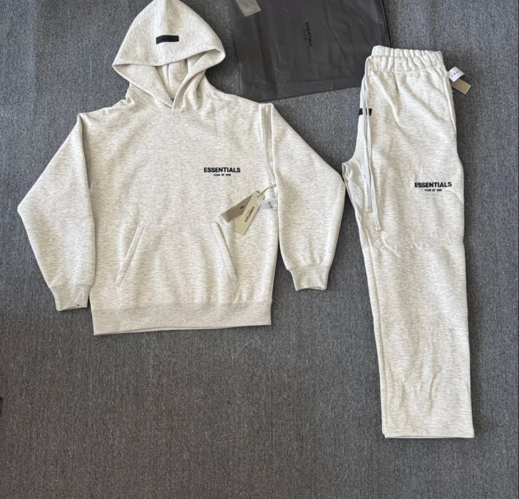 Костюм essentials