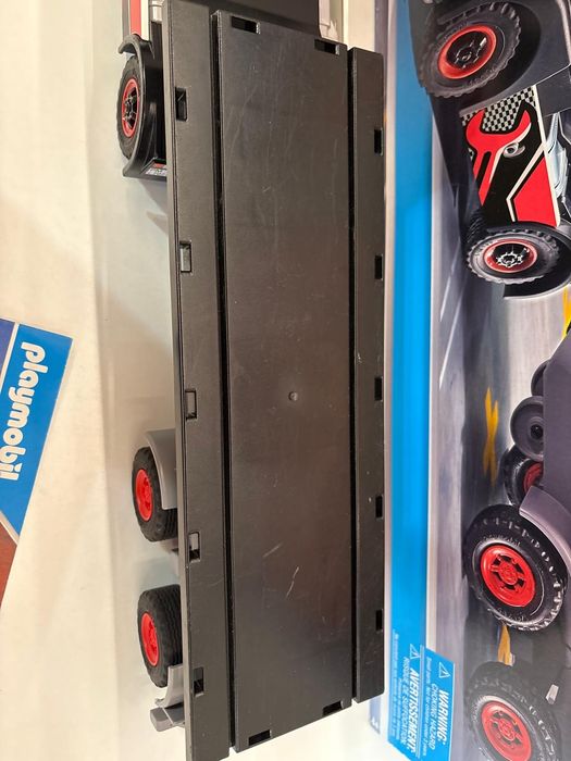 Playmobil Samochód ciężarowy z przyczepą 70771