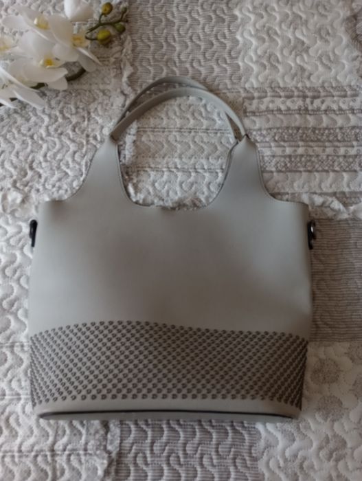 Szara torebka na ramię usztywniana