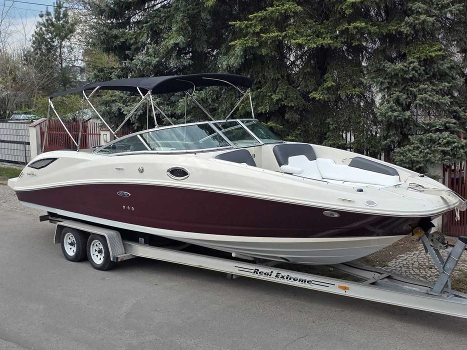 łódź motorowa Sea Ray Sundeck 290 - 8.1 MerCruiser DTS