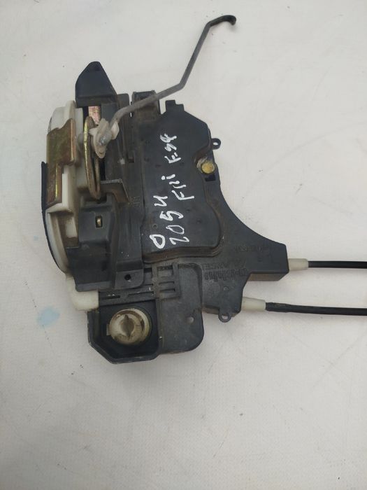 Fechadura / fecho porta frente esquerdo MITSUBISHI Colt VI (Z3_A, Z2_A