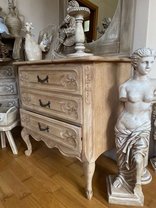 Komoda  z szufladami , drewniana